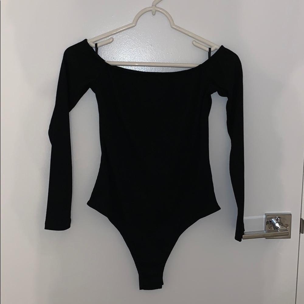 Ribbed, off the shoulder body suit (SHEIN)